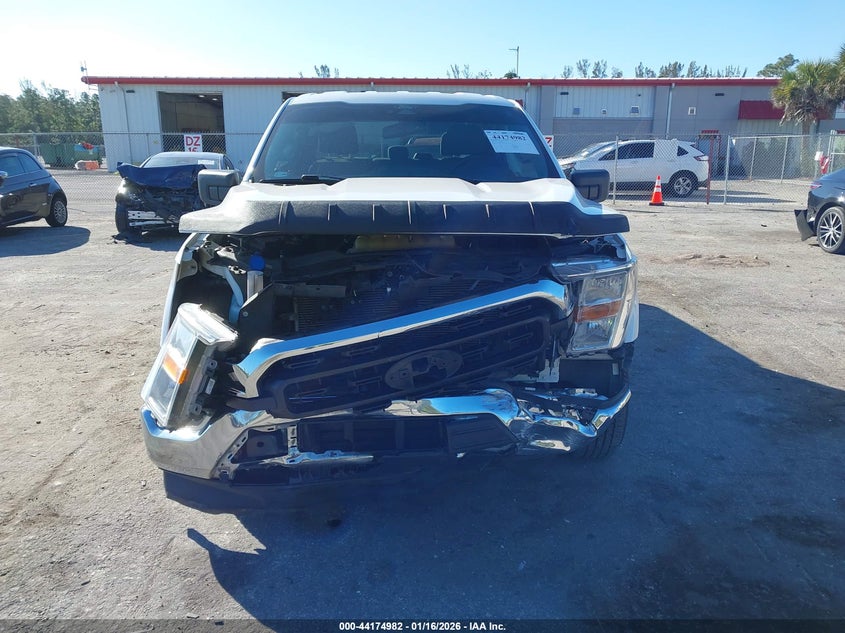 VIN 1FTEW1CP2NKE04674 2022 FORD F-150 XLT
