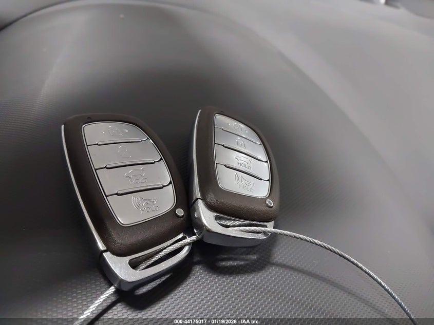 2017 Hyundai Ioniq Hybrid Blue VIN: KMHC65LC3HU025022 Lot: 44175017