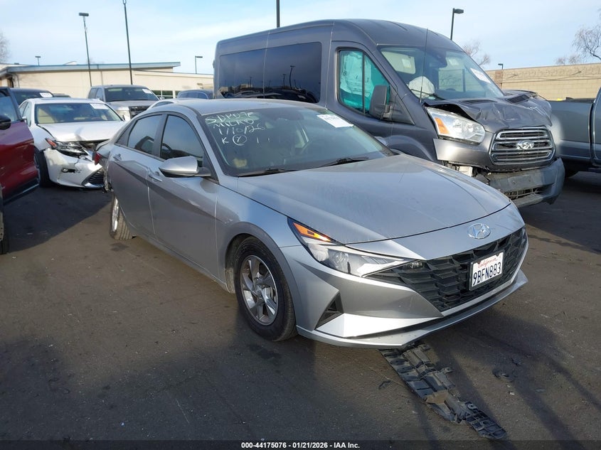 2022 Hyundai Elantra Se