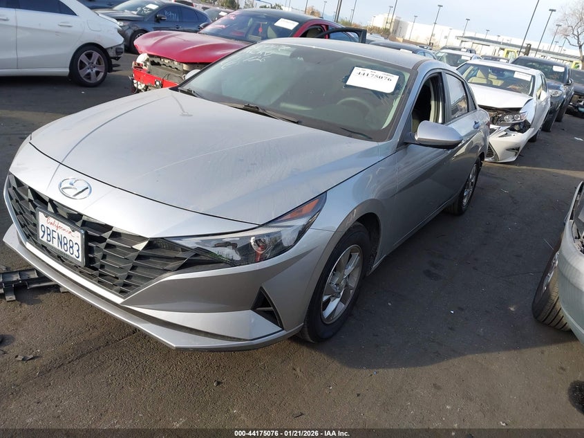 2022 Hyundai Elantra Se