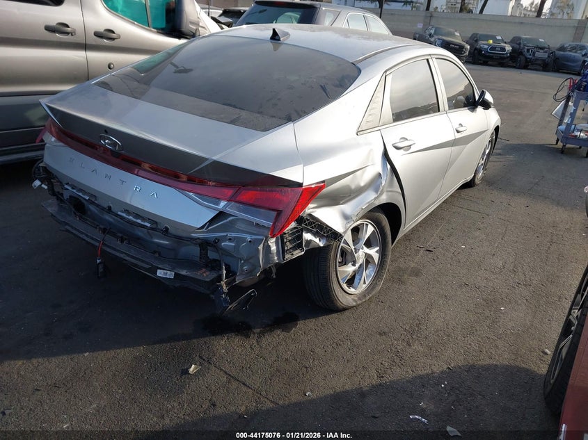 2022 Hyundai Elantra Se