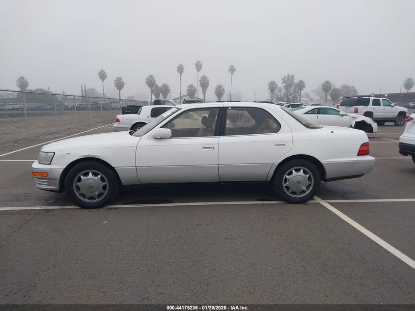 1990 Lexus Ls 400 VIN: JT8UF11E6L0002788 Lot: 44175236