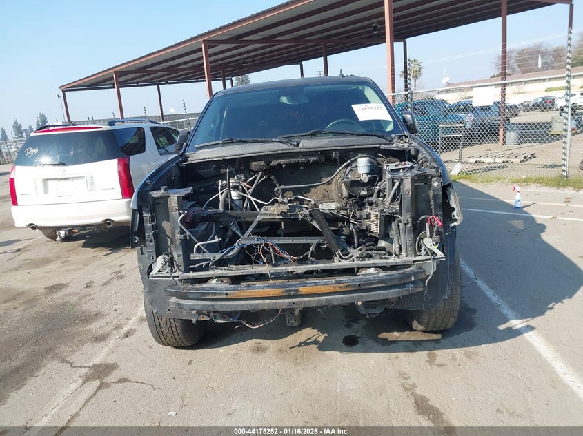 2010 Chevrolet Suburban 1500 Ltz VIN: 1GNUCKE03AR231539 Lot: 44175252