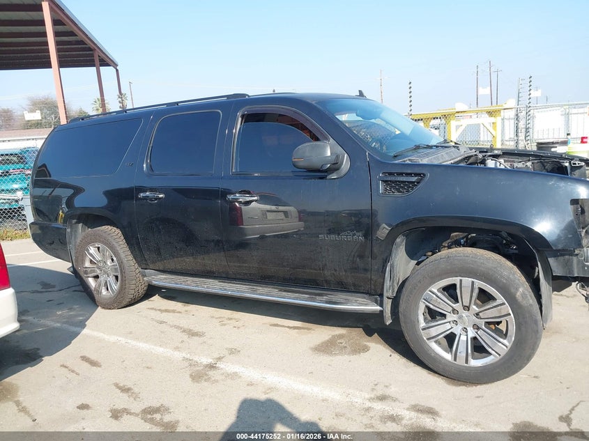2010 Chevrolet Suburban 1500 Ltz VIN: 1GNUCKE03AR231539 Lot: 44175252