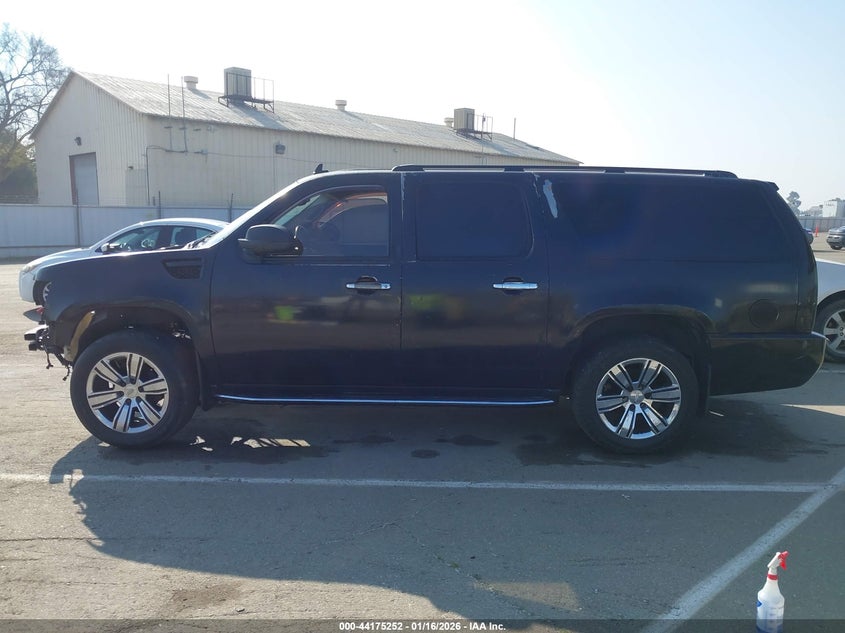 2010 Chevrolet Suburban 1500 Ltz VIN: 1GNUCKE03AR231539 Lot: 44175252
