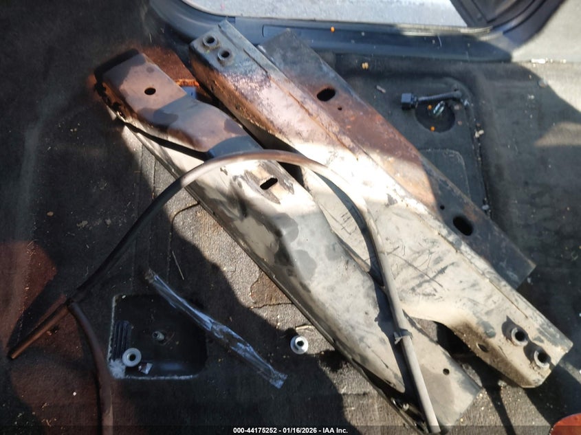 2010 Chevrolet Suburban 1500 Ltz VIN: 1GNUCKE03AR231539 Lot: 44175252