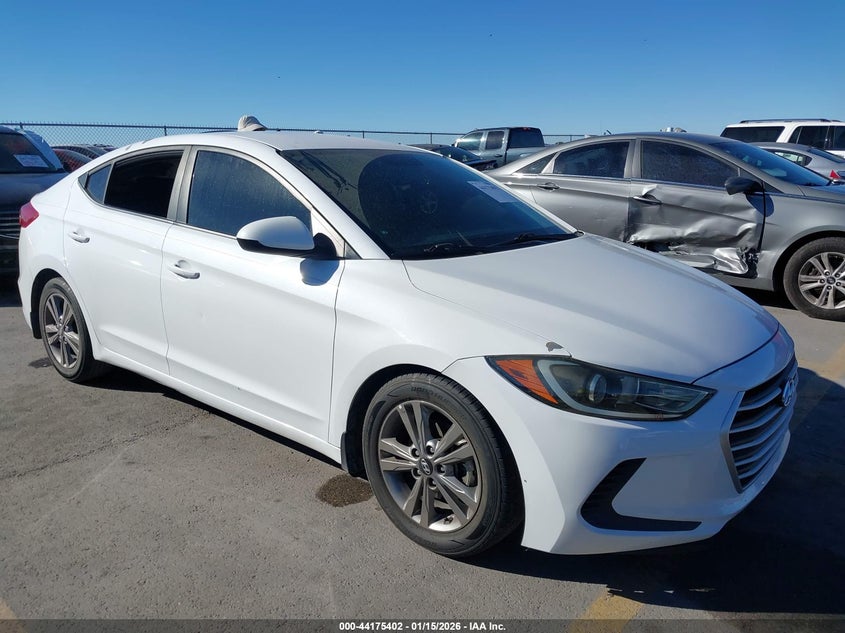 2018 HYUNDAI ELANTRA auction photo 1