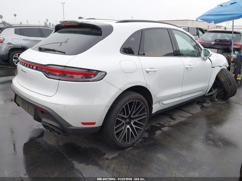 2025 Porsche Macan T