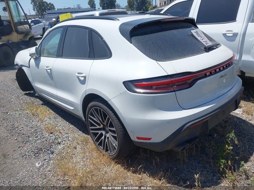 2025 Porsche Macan T
