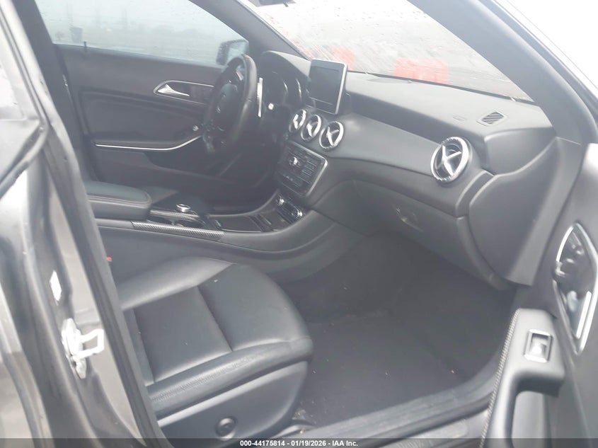 2015 Mercedes-Benz Cla 250