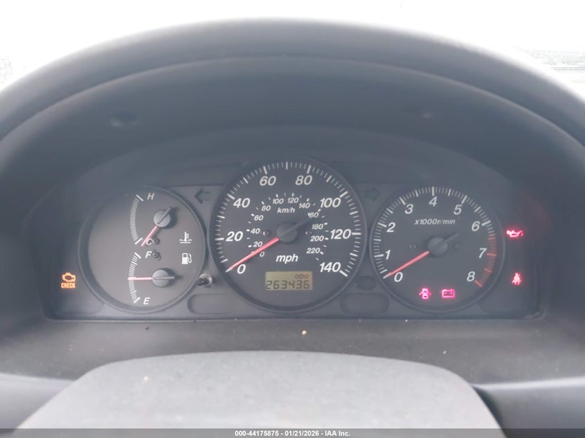 2000 Mazda Protege Es VIN: JM1BJ221XY0207045 Lot: 44175875