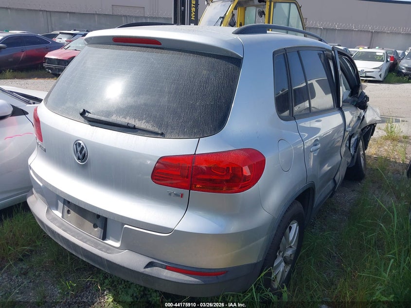 2016 Volkswagen Tiguan S