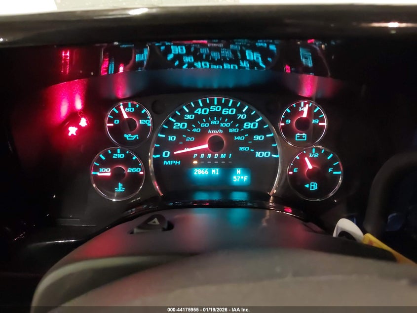 2025 CHEVROLET EXPRESS VAN 6.6L V-8 DI, VVT, 401HP