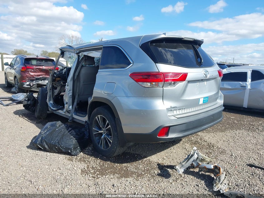 2019 Toyota Highlander Le Plus