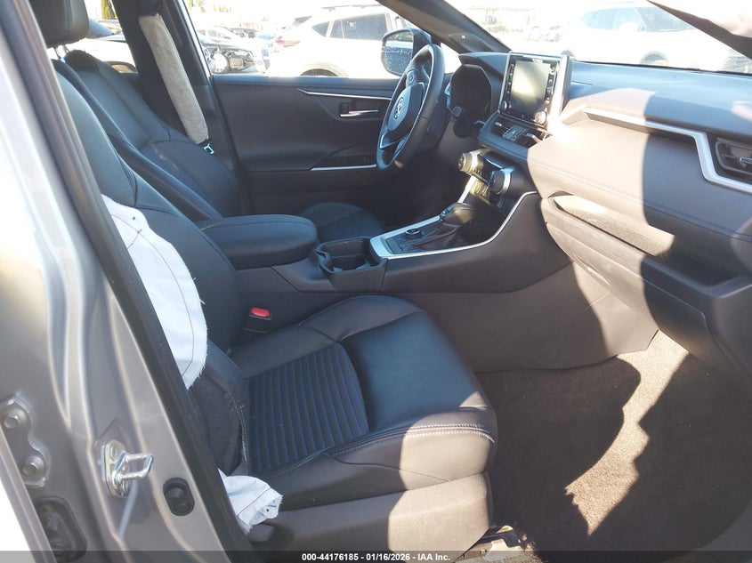 2020 Toyota Rav4 Hybrid Xse