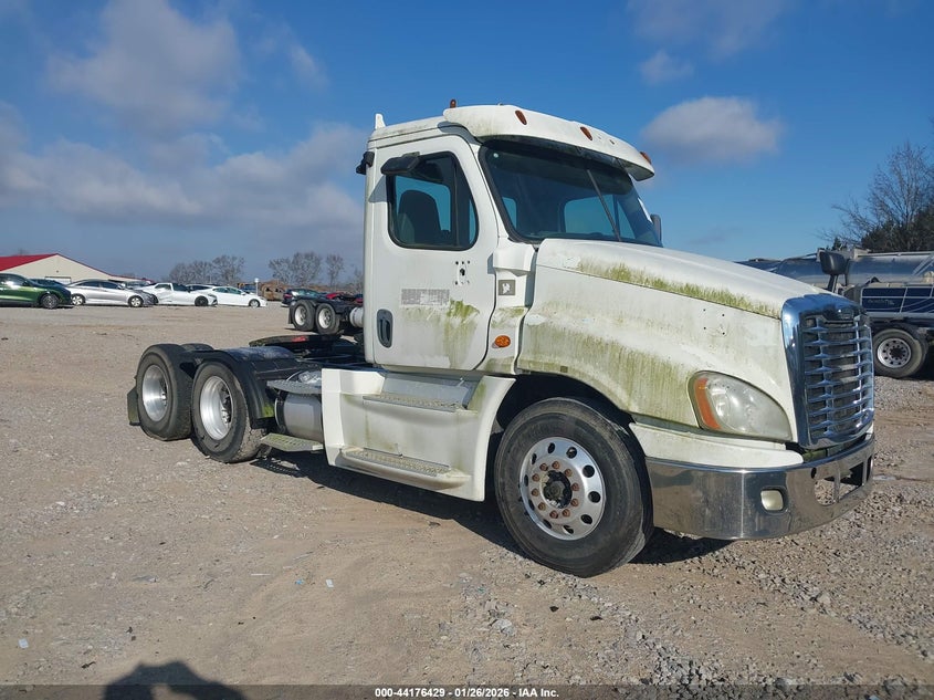 2015 FREIGHTLINER CASCADIA 125