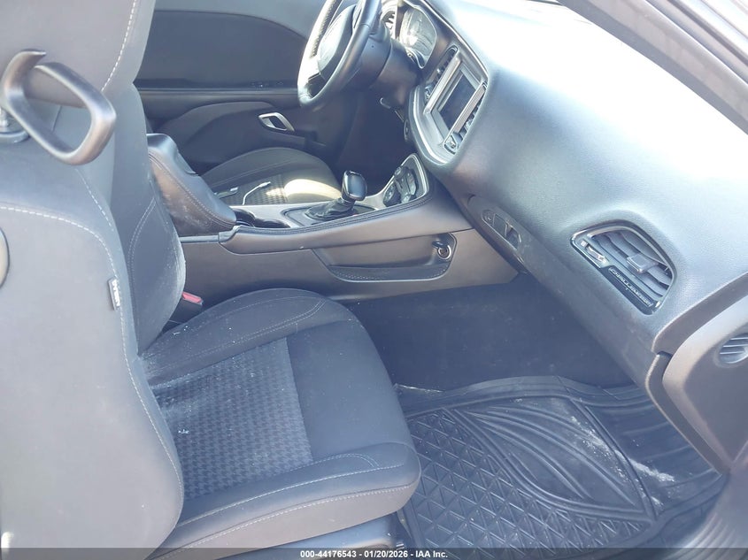 2019 Dodge Challenger Sxt