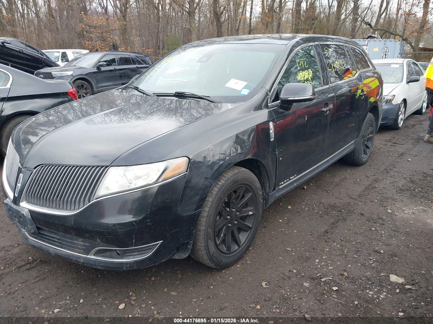 Vin: 2lmhj5nk6ebl59057, lot: 44672654, lincoln mkt livery 20142