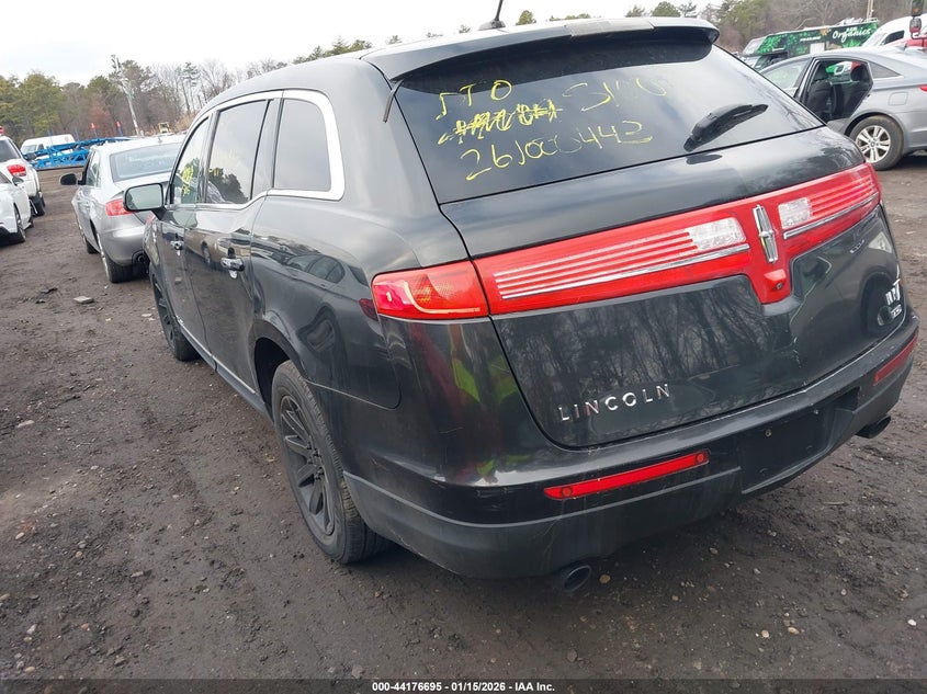 Vin: 2lmhj5nk6ebl59057, lot: 44672654, lincoln mkt livery 20143