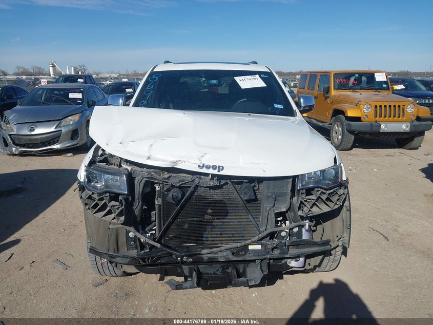 VIN 1C4RJFBG1JC378698 2018 JEEP GRAND CHEROKEE LIMITED 4X4