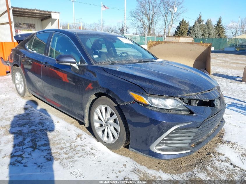 2021 Toyota Camry Le