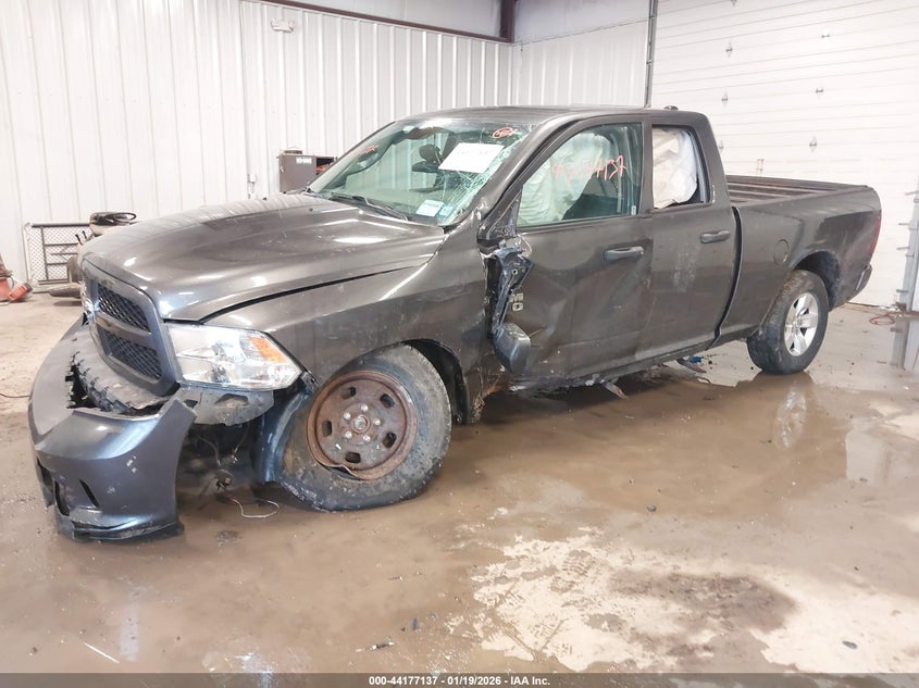 2019 Ram 1500 Classic Express 4X4 6'4 Box