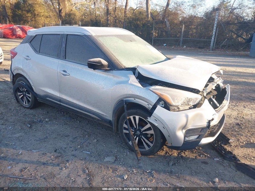 2019 Nissan Kicks Sr
