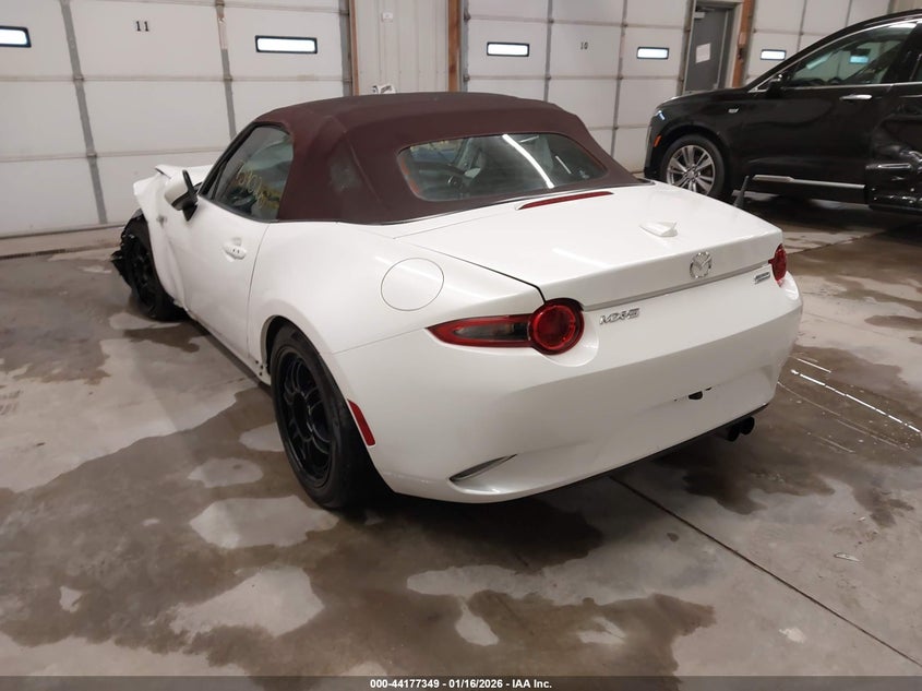 Vin: jm1ndad7xj0202997, lot: 44673340, mazda mx-5 miata grand touring 20183