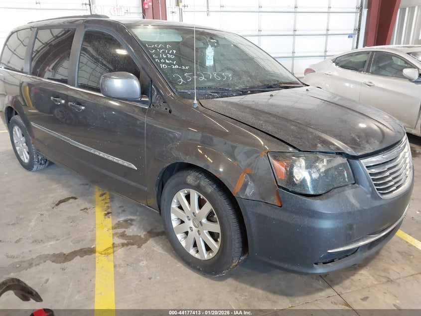 2015 Chrysler Town & Country Touring