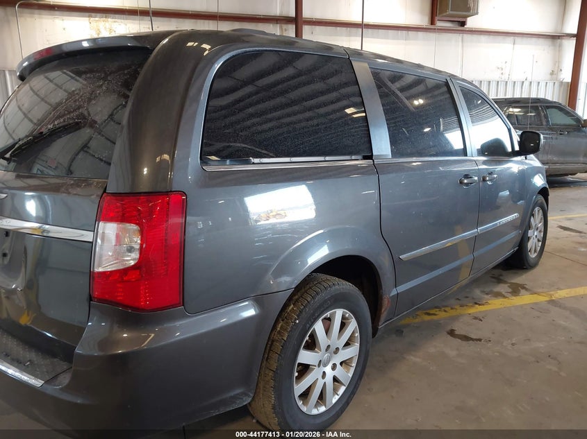 2015 Chrysler Town & Country Touring