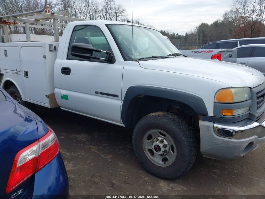 2005 GMC Sierra 2500Hd Work Truck