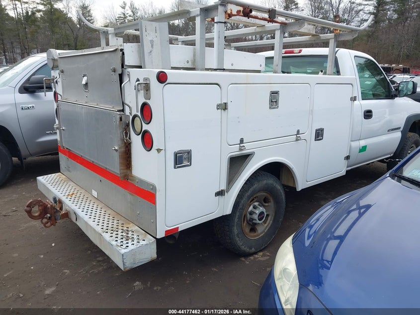 2005 GMC Sierra 2500Hd Work Truck