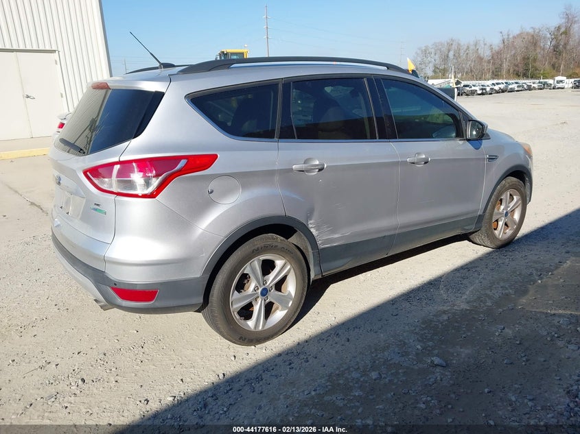 Vin: 1fmcu0gxxeub00624, lot: 44673607, ford escape se 20144
