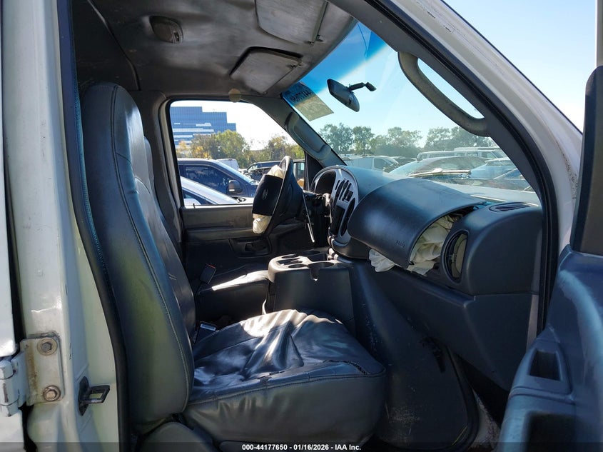 2003 Ford E-350 Super Duty Commercial/Recreational