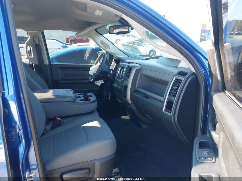 2019 Ram 1500 Classic Express 4X2 6'4 Box