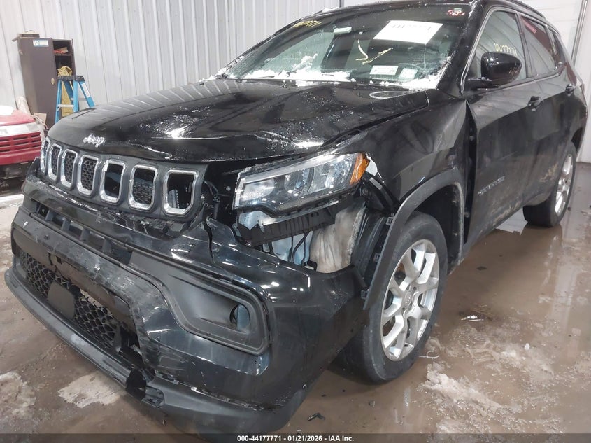2023 Jeep Compass - widok 6
