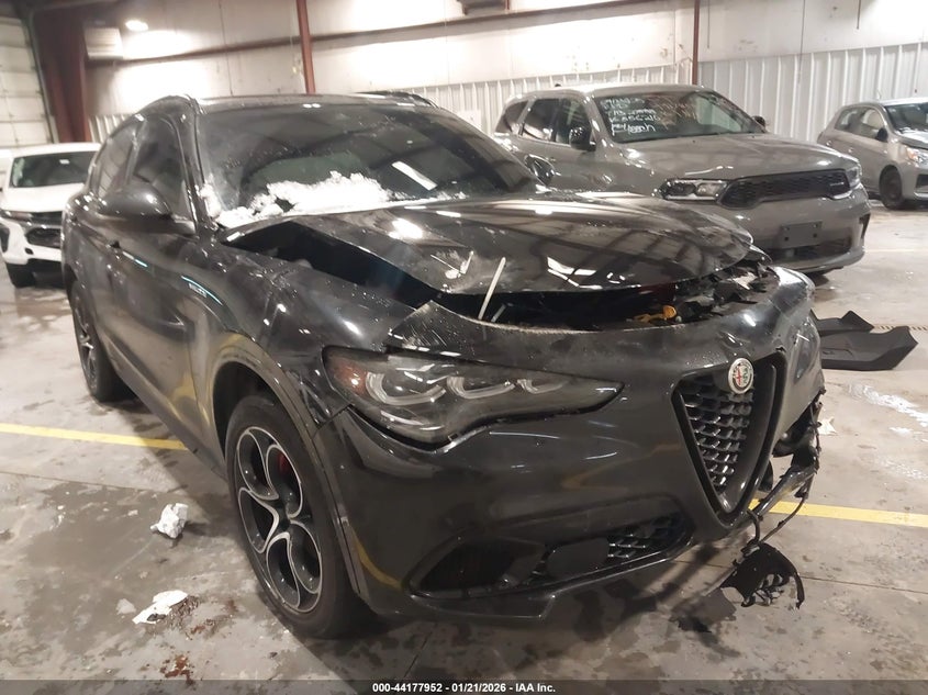 2024 Alfa Romeo Stelvio Veloce Awd