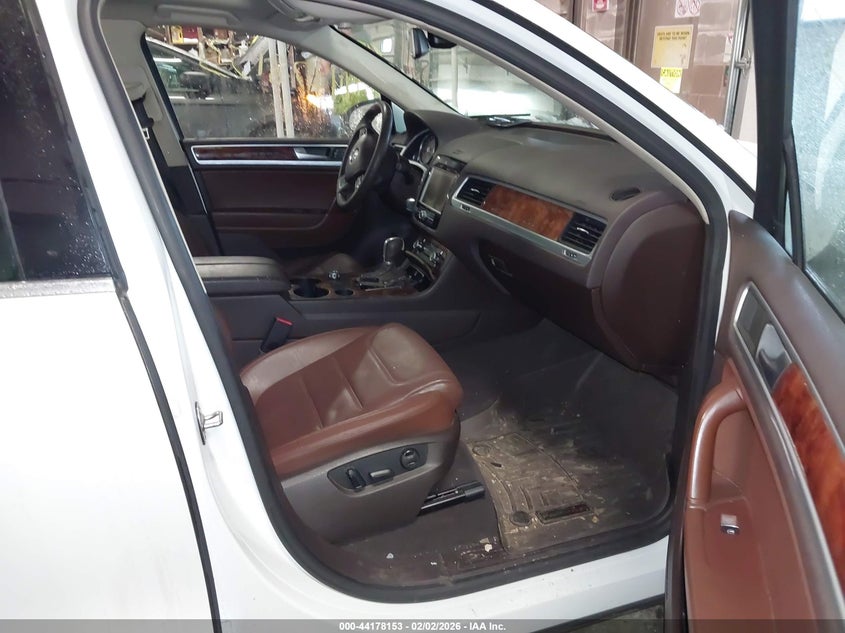 2013 Volkswagen Touareg Tdi Lux