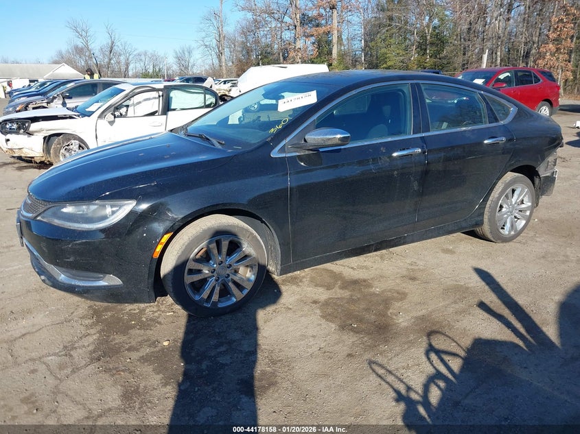 2016 Chrysler 200 Limited