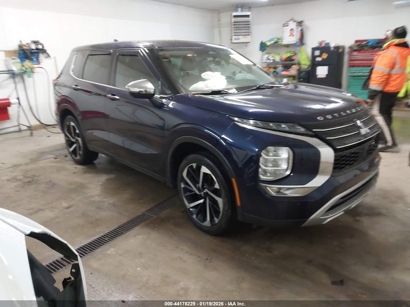 2022 Mitsubishi Outlander Black Edition S-Awc/Se 2.5 S-Awc/Se Launch Edition S-Awc