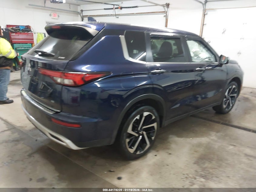 2022 Mitsubishi Outlander Black Edition S-Awc/Se 2.5 S-Awc/Se Launch Edition S-Awc