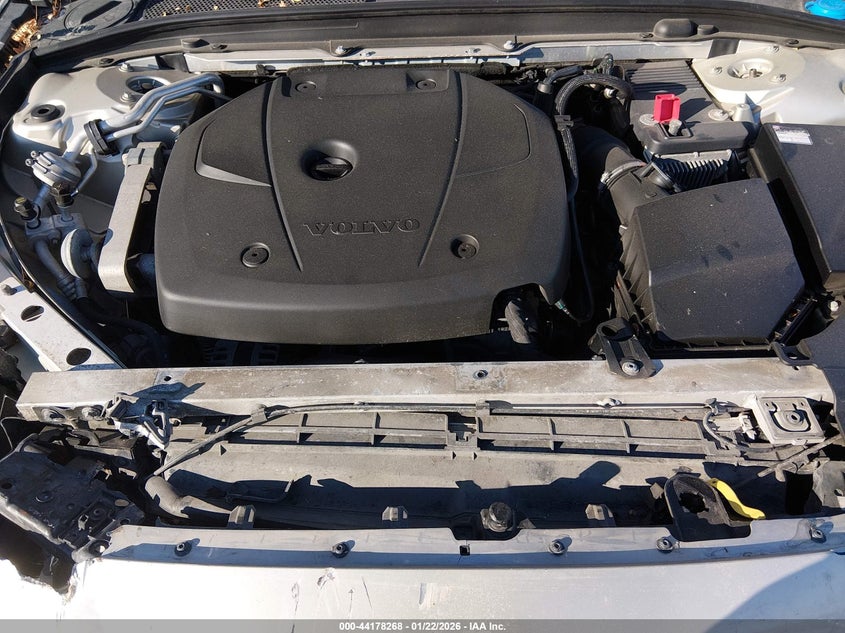 2018 Volvo S90 T5 Momentum VIN: LVY982AK9JP015402 Lot: 44178268