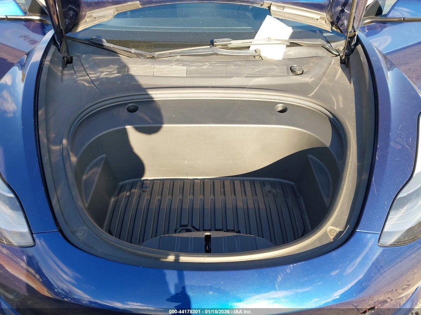 AtlanticExpress - Tesla Model 3