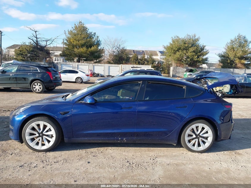 VIN 5YJ3E1EB7NF111507 2022 TESLA MODEL 3 LONG RANGE DUAL MOTOR ALL-WHEEL DRIVE