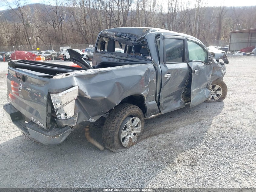 2018 Nissan Titan Sv