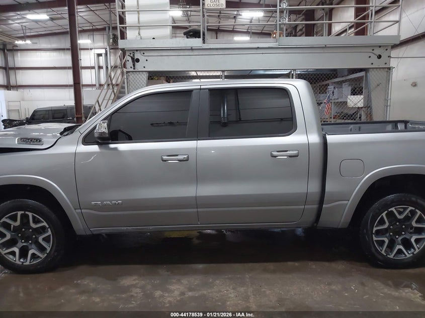 1C6SRFJP1SN612668 2025 Ram 1500 3.0 Laramie 4x4 5'7 Box Grey