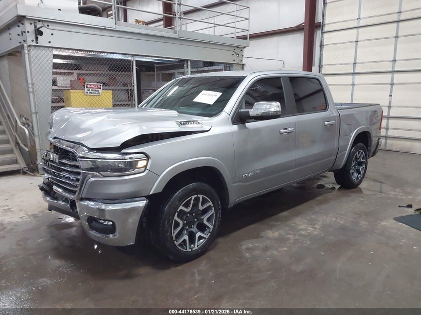 1C6SRFJP1SN612668 2025 Ram 1500 3.0 Laramie 4x4 5'7 Box Grey