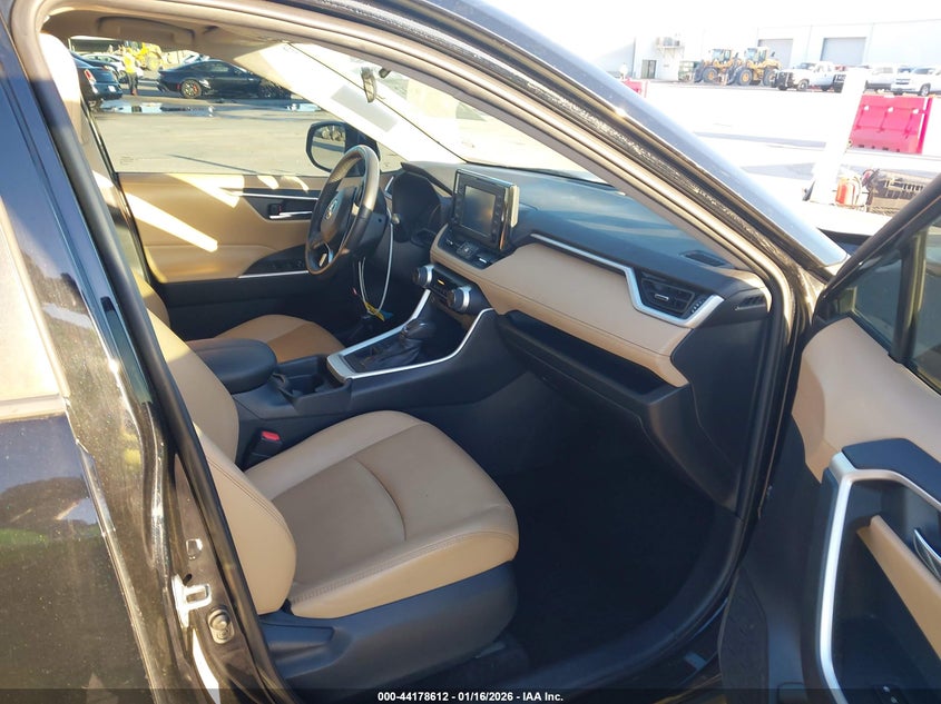 2019 Toyota Rav4 Xle Premium