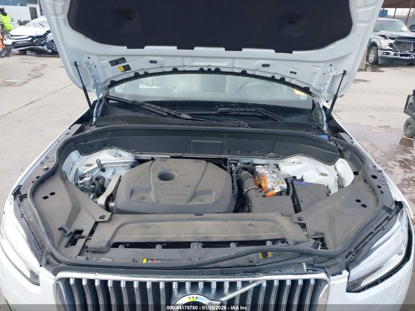 2024 Volvo Xc90 Recharge Plug-In Hybrid T8 Plus 6-Seater VIN: YV4H60LE8R1212139 Lot: 44178780