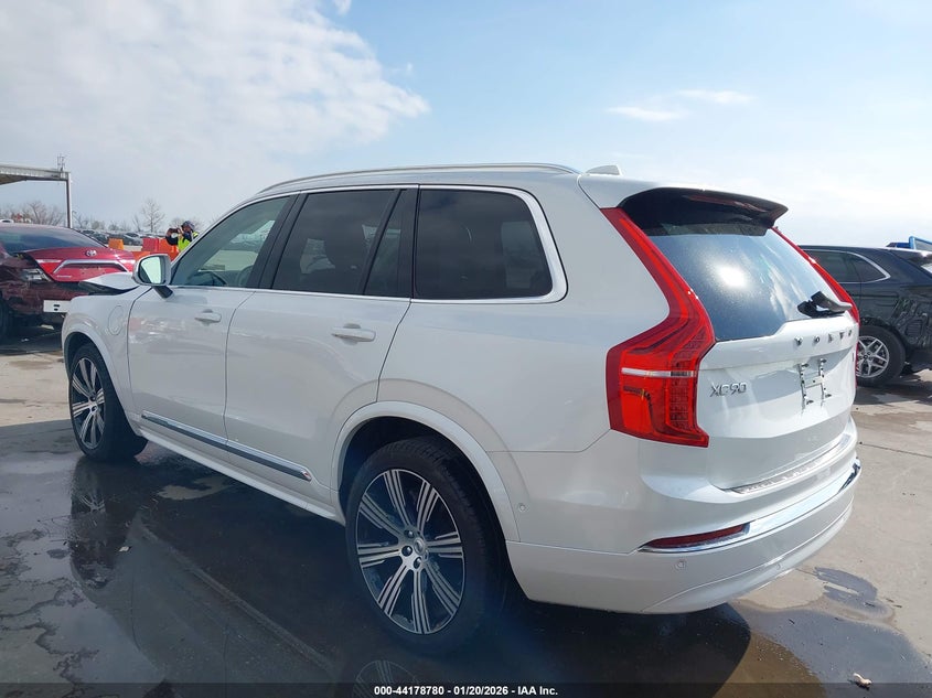 2024 Volvo Xc90 Recharge Plug-In Hybrid T8 Plus 6-Seater
